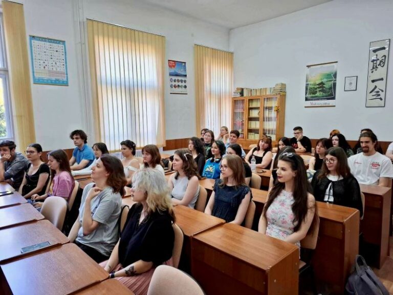Ceremonia de premiere a laureaților Sesiunii științifice a studenților și a studenților voluntari ai CSJS (an univ. 2024/2025);
    Invitat special: Honami Sano